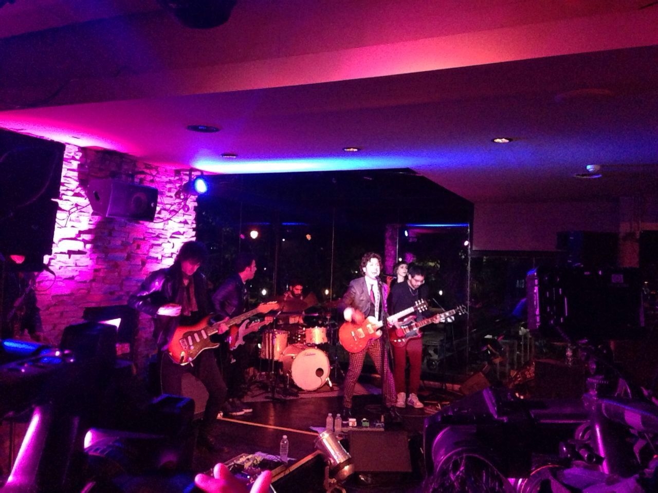 Coti present&oacute; Tanta magia en vivo