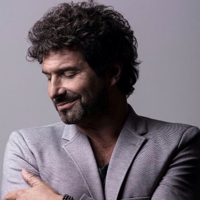 Iván Noble anunció su libro en redes