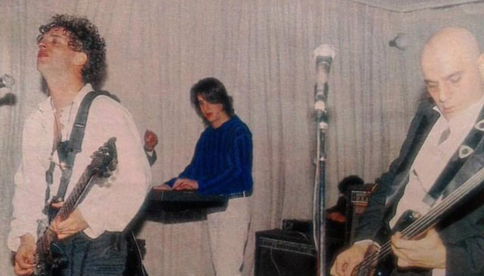 La historia detr&aacute;s de la foto: Soda Stereo en el casamiento de Gustavo Cerati.