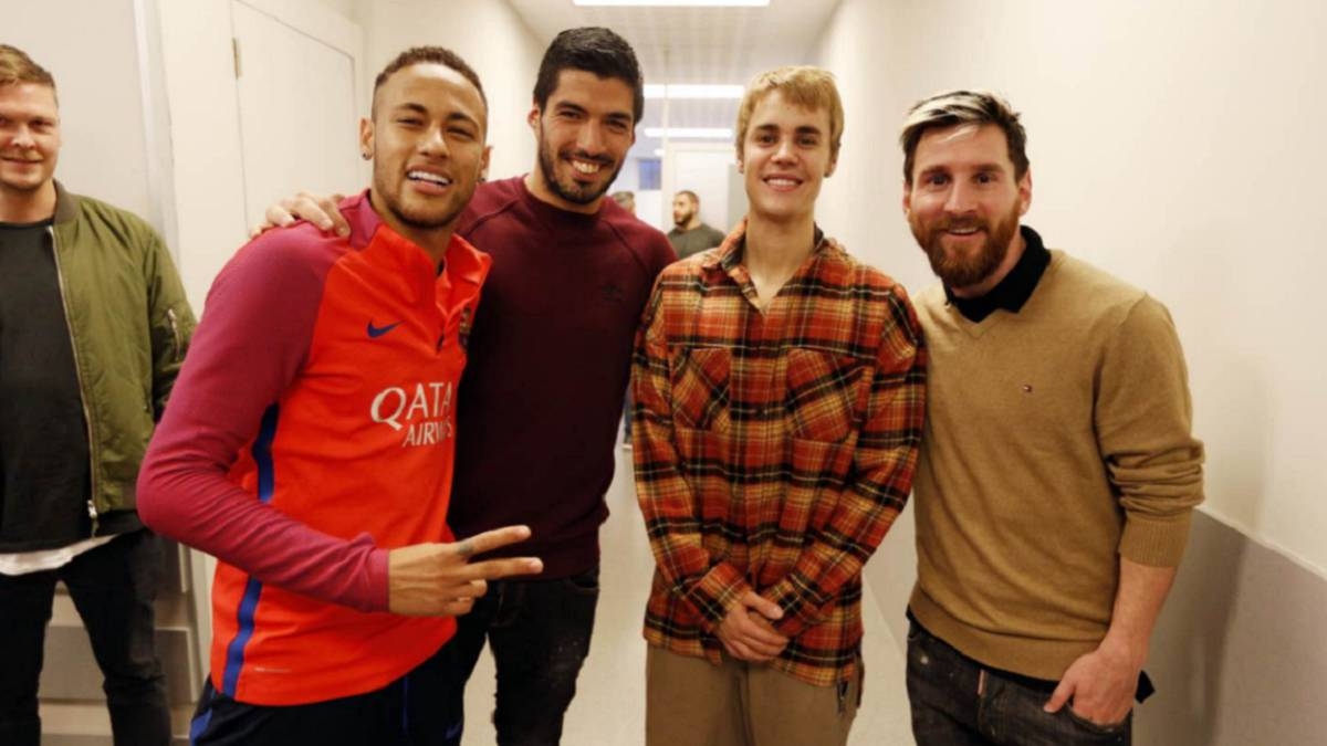 &iexcl;Un crack! Justin Bieber demostr&oacute; sus habilidades en el Barcelona