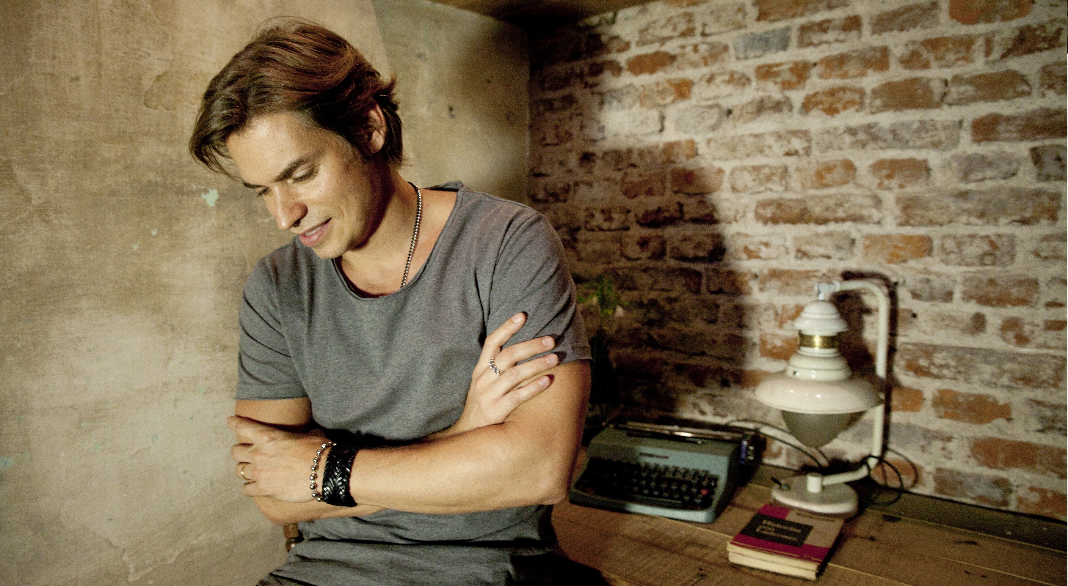 Hablamos con Carlos Baute y nos cont&oacute; c&oacute;mo vive su exitoso presente