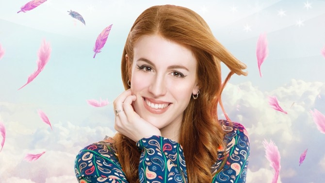 Laura Esquivel present&oacute; su nuevo tema, el primer corte de &ldquo;Divina"