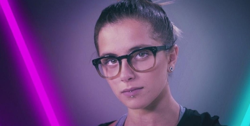 &iquest;Sab&iacute;as que Valentina Etchegoyen rod&oacute; parte de su primer videoclip arriba de una caja de madera?