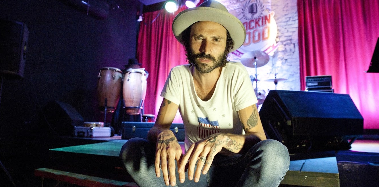 Entrevista a Leiva: &ldquo;Es mejor aliarte con los fantasmas y los monstruos que luchar contra ellos&rdquo;
