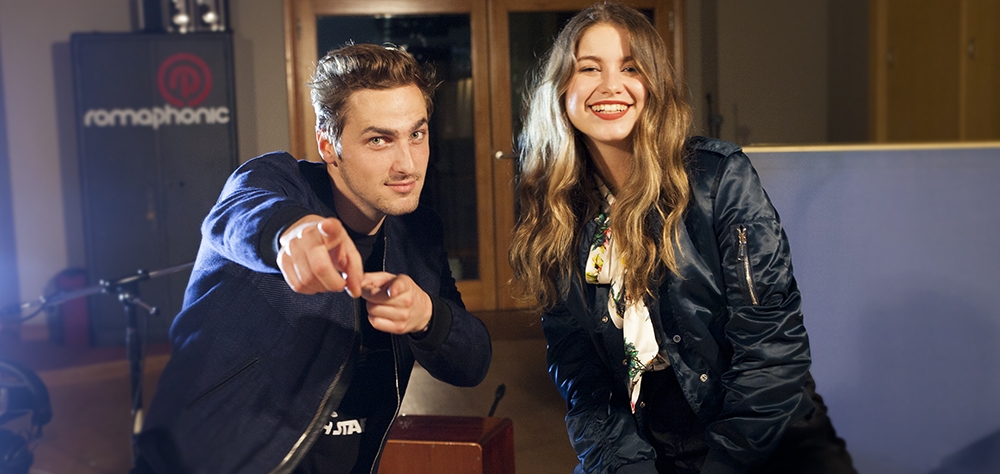 #TMHsessions: Sof&iacute;a Reyes y Kendall Schmidt en ac&uacute;stico