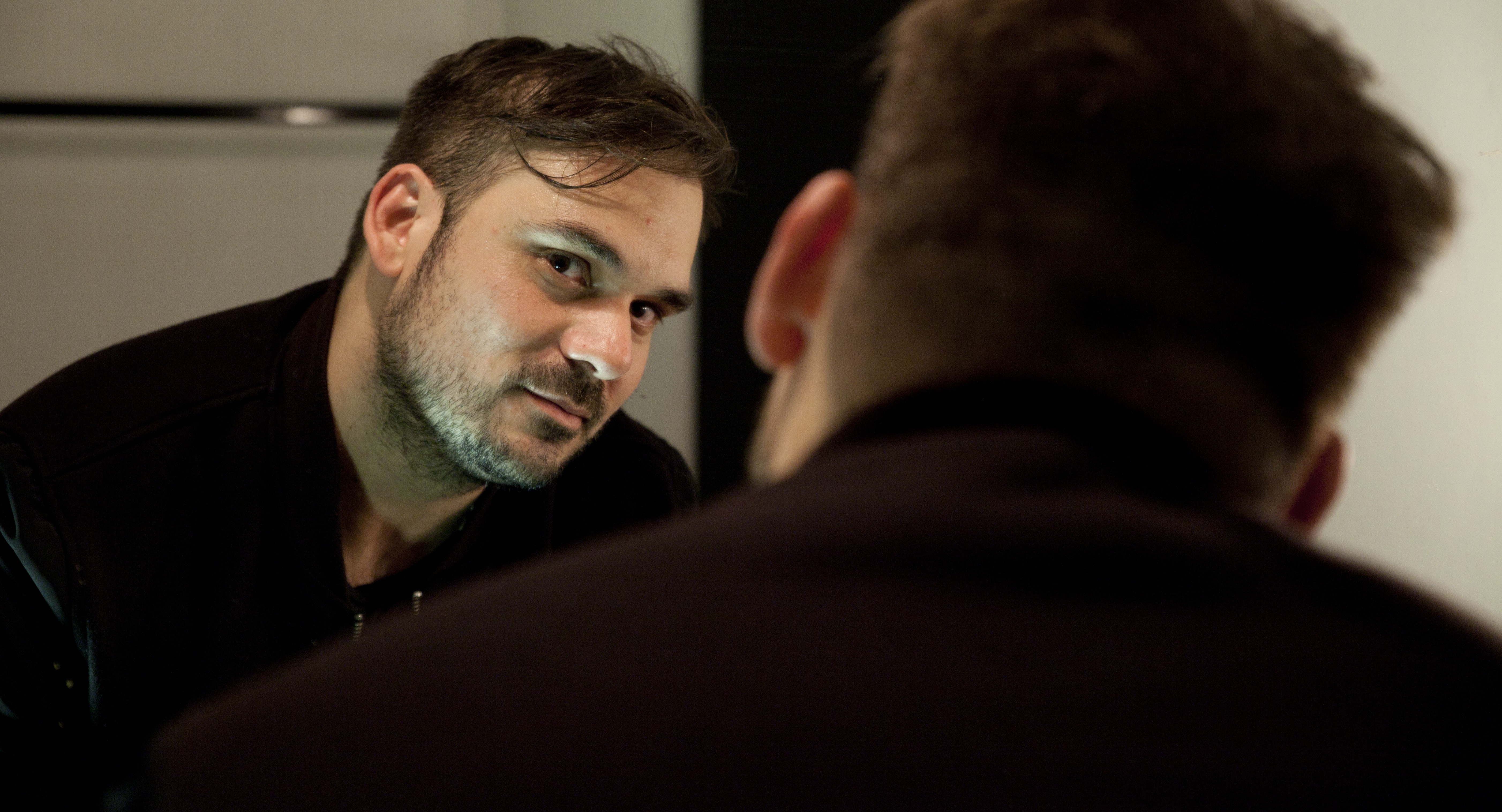 &iquest;Sab&iacute;as que Bambi est&aacute; adelantando fragmentos de los 10 temas que componen "El Encuentro"?