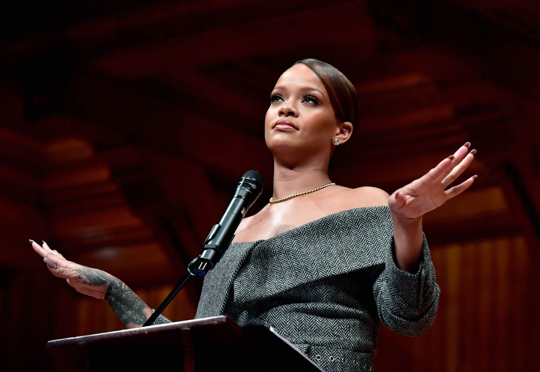 Rihanna revoluciona las redes sociales con sus tuits pol&iacute;ticos