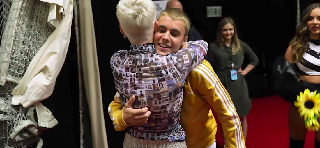 En video: todo esto pasaba detr&aacute;s del escenario de One Love Manchester