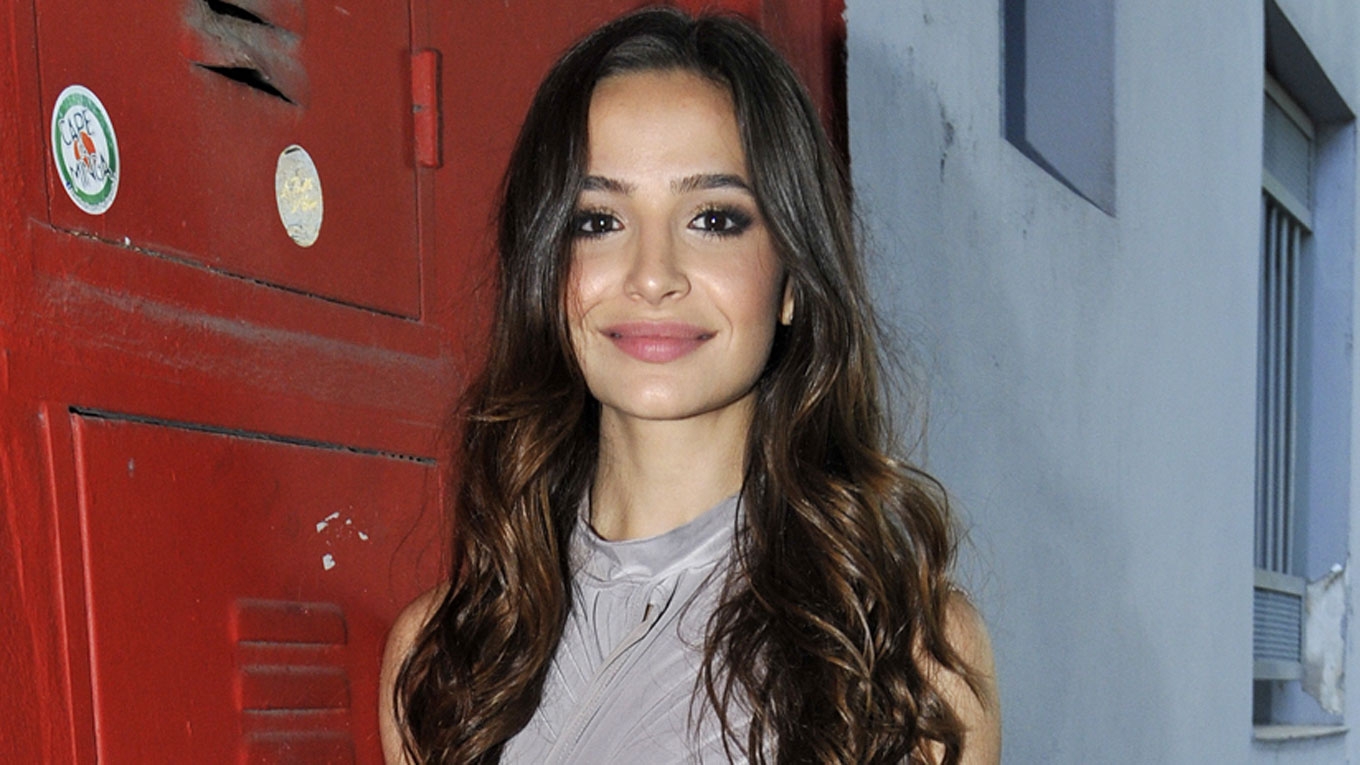 Brenda Asnicar a solas con TMH: Si le hiciera caso a mi coraz&oacute;n ansioso, ya hubiera sacado mil canciones