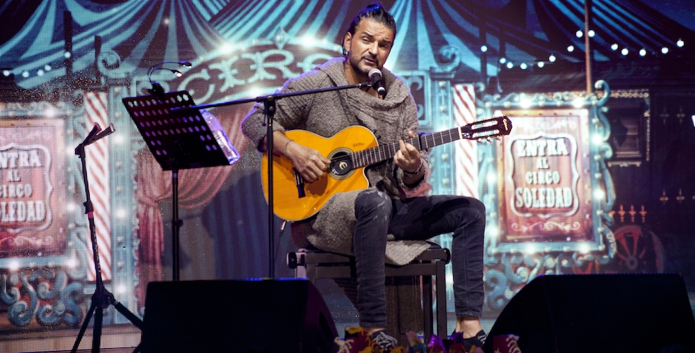 El minuto que cambi&oacute; la vida de Ricardo Arjona: "Lo que hice a partir de ese d&iacute;a, me puso ac&aacute; de alguna manera"