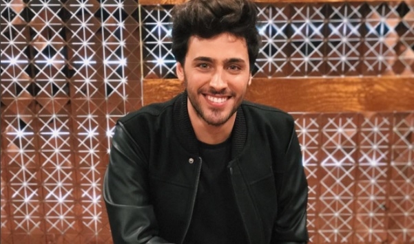 Tu m&uacute;sica hoy la elige Lizardo Ponce