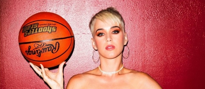 &iexcl;Game on! Katy Perry juega al b&aacute;squet con famosos en su nuevo videoclip