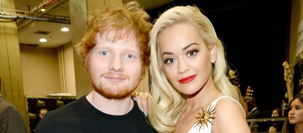 &iexcl;En ac&uacute;stico! Ed Sheeran y Rita Ora interpretaron juntos &ldquo;Your Song&rdquo;