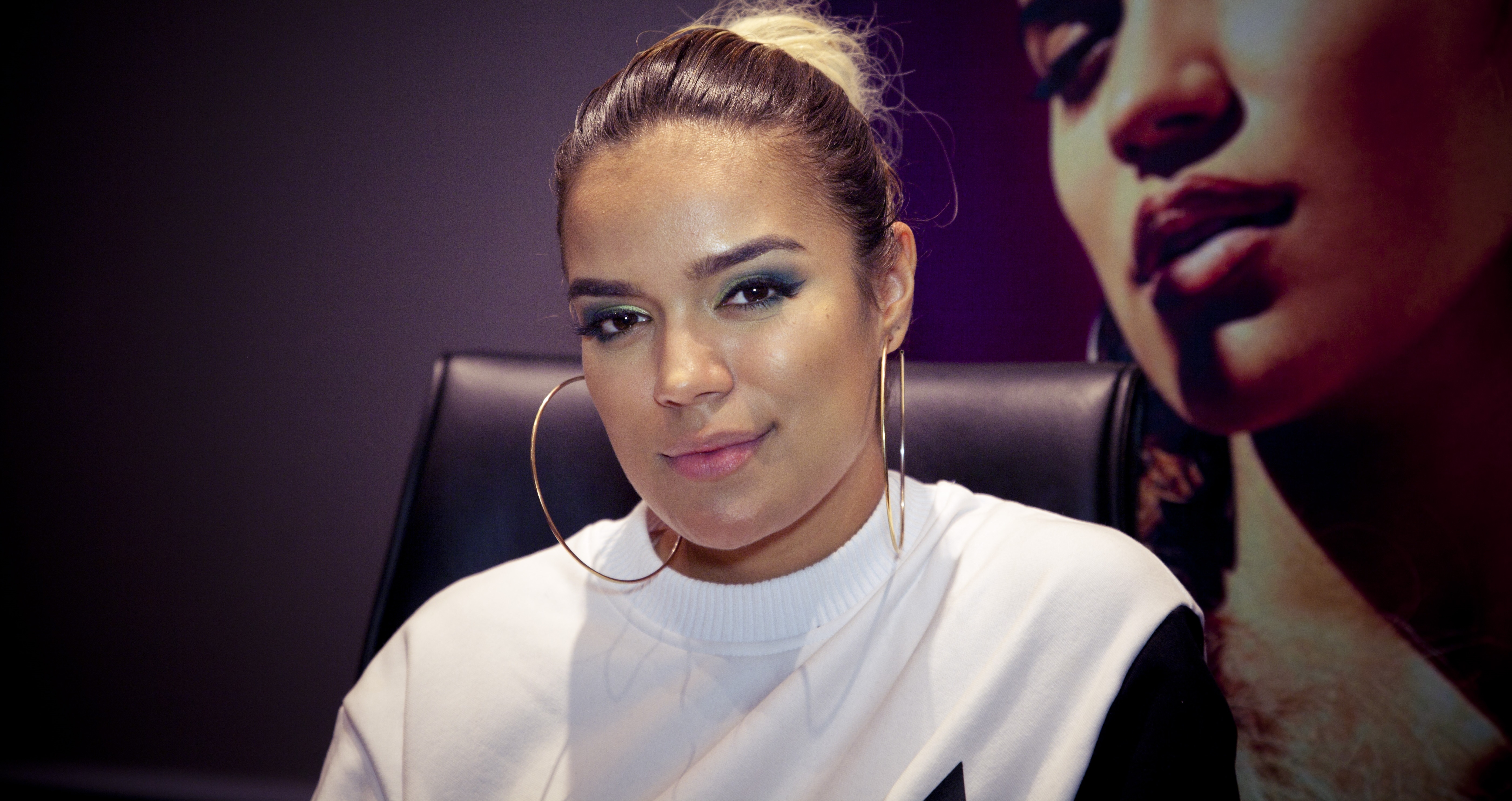 Karol G con TMH: "Con J Balvin llevamos unos meses buscando la canci&oacute;n que sea la que tiene que ser"