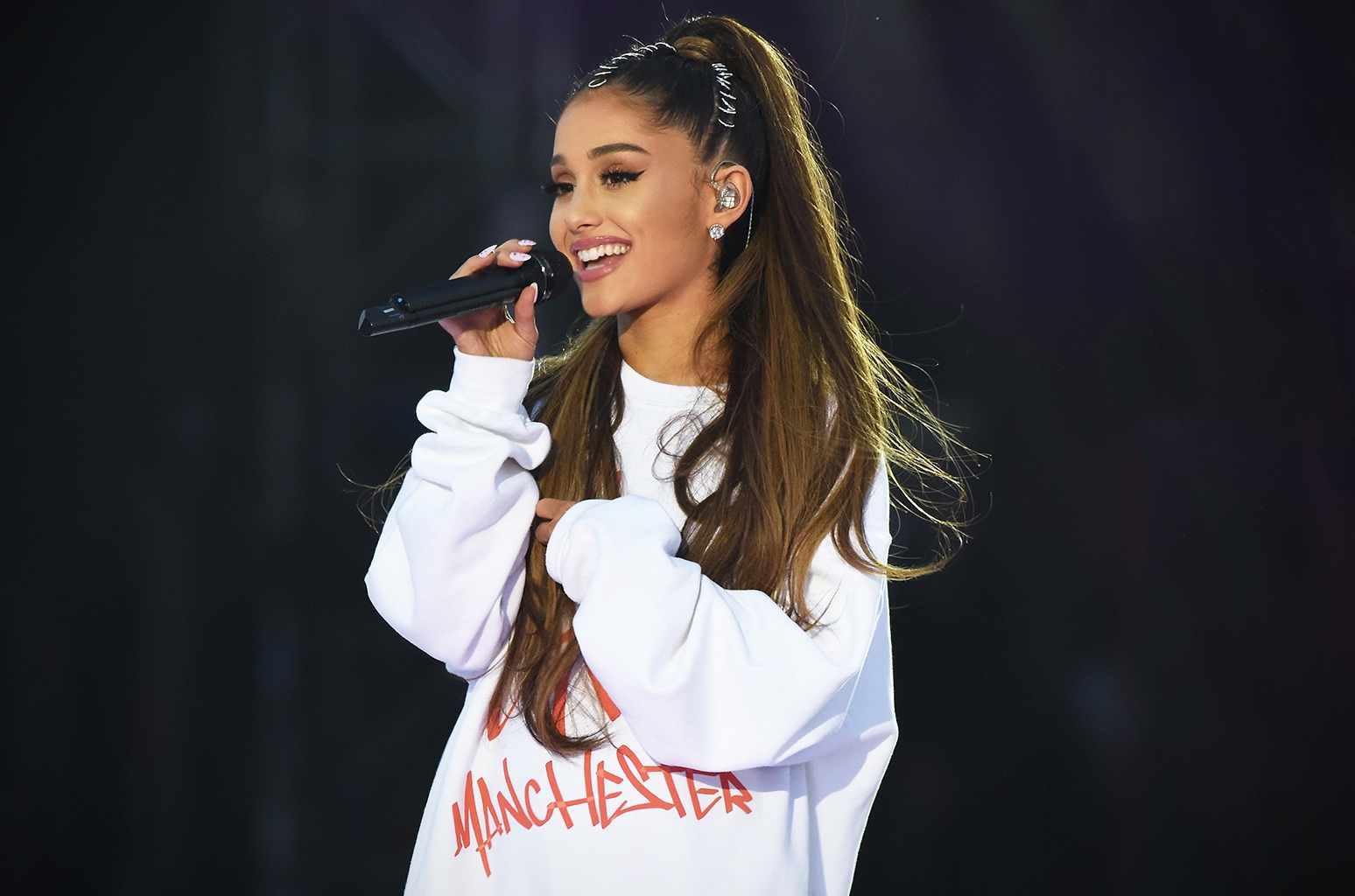 Ariana Grande cancel&oacute; su show en Vietnam por motivos de salud