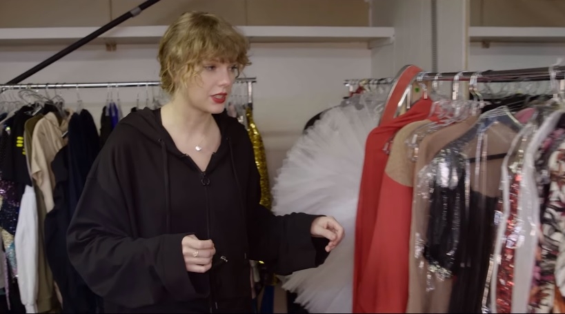 &iexcl;Taylor Swift revel&oacute; el backstage de su &uacute;ltimo videoclip!