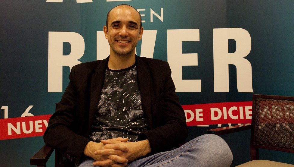 Abel Pintos &iacute;ntimo: "Cantar significa una sola cosa para m&iacute;: decir, de la forma m&aacute;s certera que encontr&eacute; hasta el momento, mis cosas"