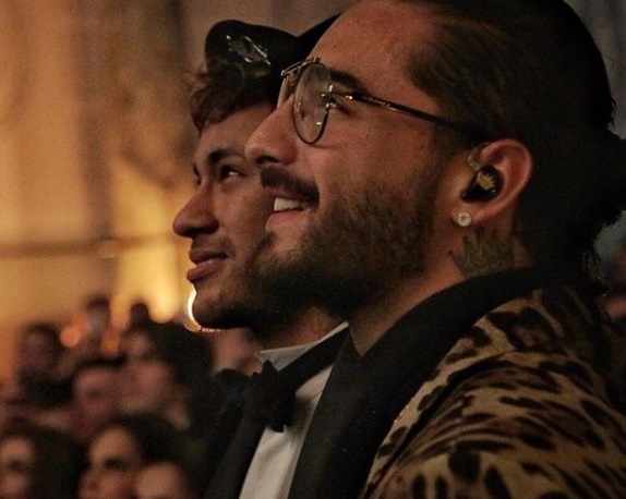 Maluma cant&oacute; en el cumplea&ntilde;os de Neymar &iexcl;y lo hizo llorar!