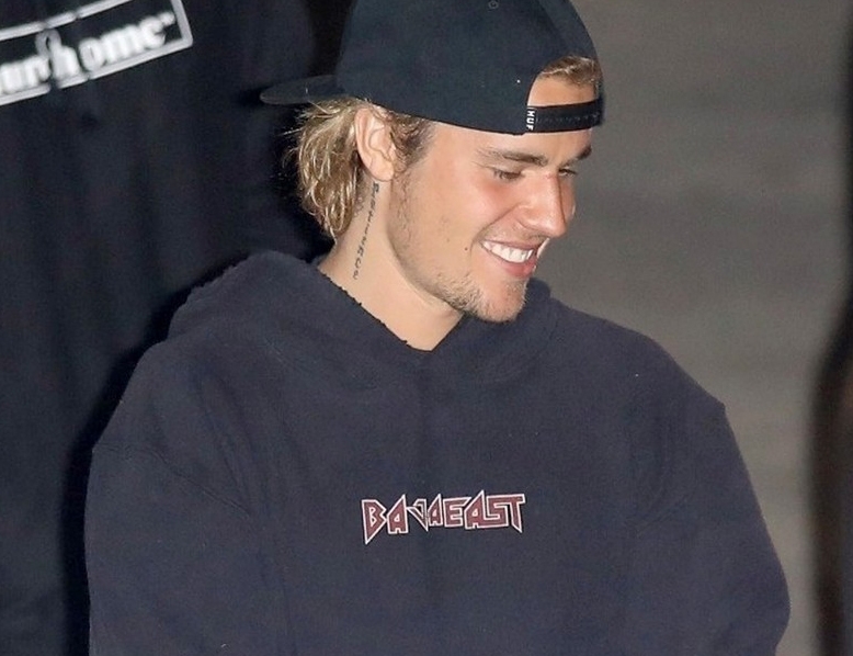 Justin Bieber present&oacute; a su hermana gemela por primera vez