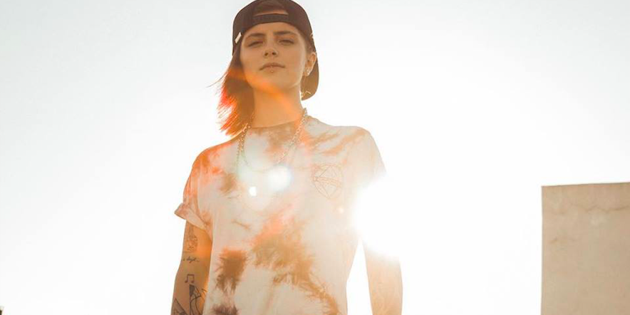 Valen Etchegoyen estren&oacute; nuevo corte &iexcl;y chate&oacute; con TMH!