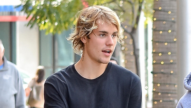 Justin Bieber fue demandado por agredir a un hombre que le sac&oacute; una foto
