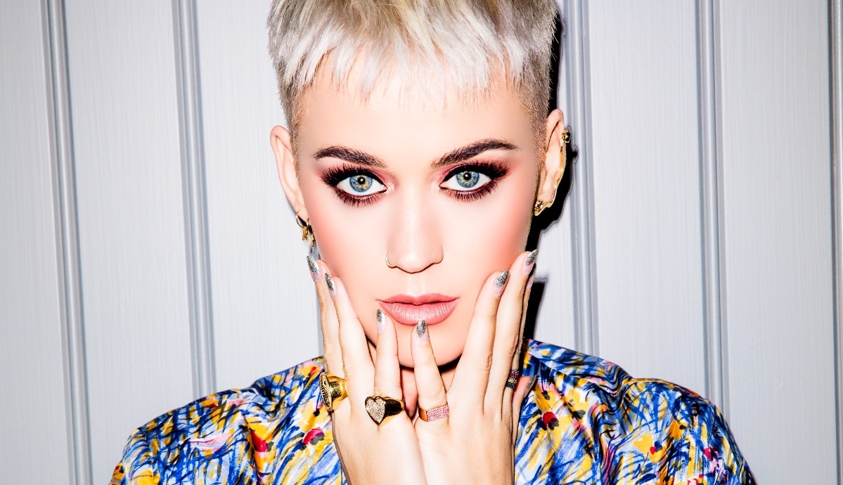 &iexcl;UPS! Katy Perry quiso mandarle un mensaje privado a Orlando Bloom y se equivoc&oacute;