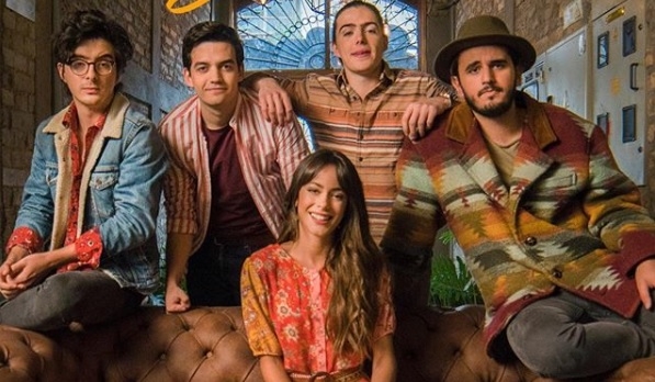 Tini Stoessel estrenar&aacute; una colaboraci&oacute;n &iexcl;con Morat!