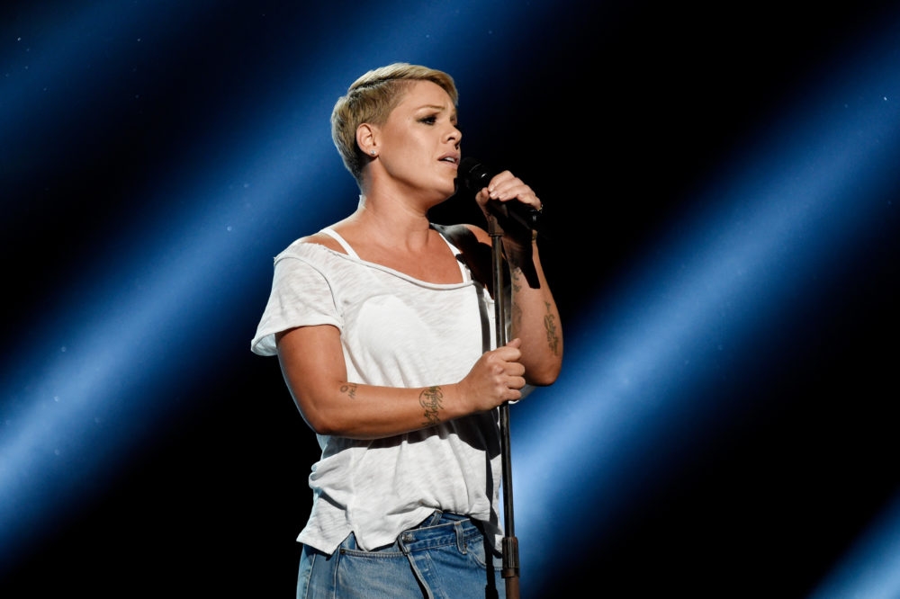 Pink fue hospitalizada