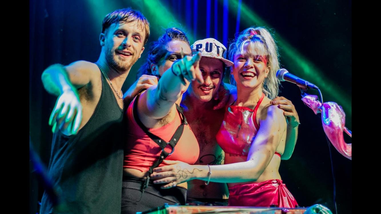 LRHDP con TMH: &ldquo;Este disco est&aacute; bueno porque es como un cambio de piel&rdquo;