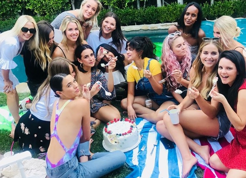 Selena G&oacute;mez comparti&oacute; sus cosas favoritas en todo el mundo