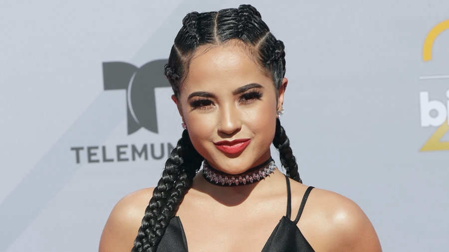 Becky G estall&oacute; tras las cr&iacute;ticas recibidas por hablar m&aacute;s ingl&eacute;s que en espa&ntilde;ol
