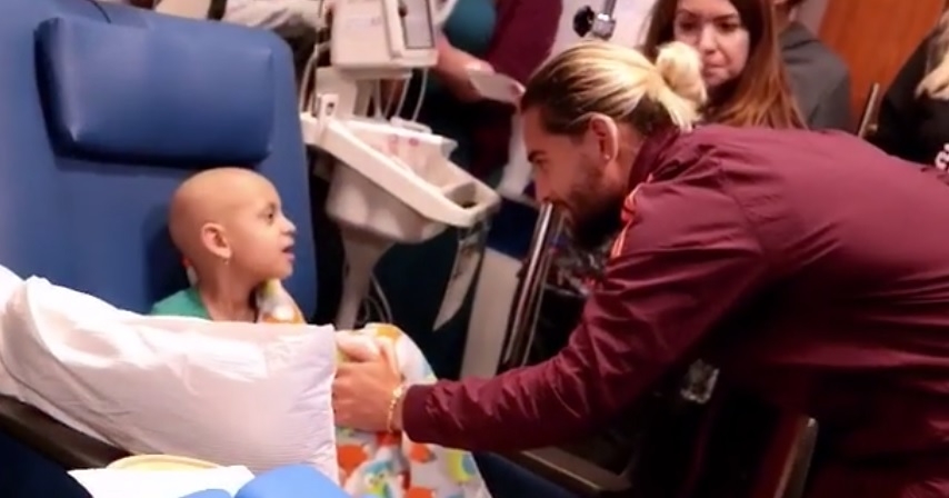 Maluma se dej&oacute; cortar el pelo &iexcl;por una incre&iacute;ble causa!