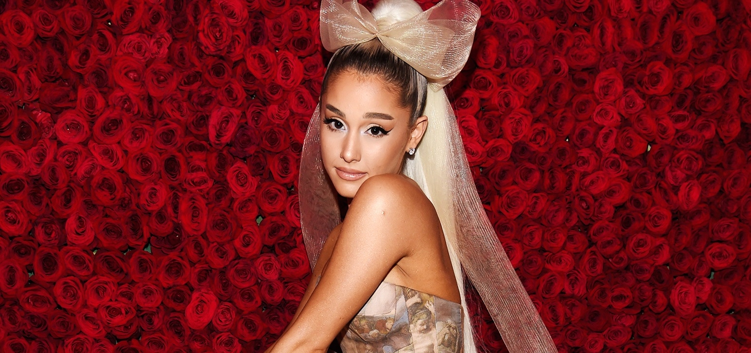 Este fue el ins&oacute;lito pedido de Ariana Grande a sus fans