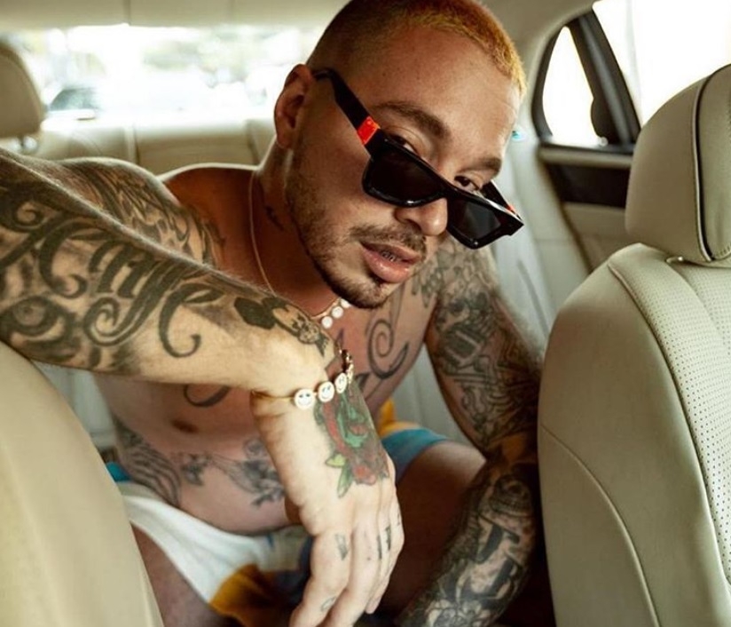 J Balvin tiene muy buen sentido del humor &iexcl;y estas publicaciones lo confirman!