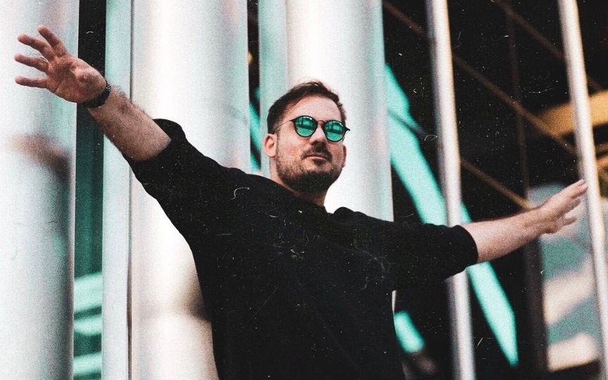 Bambi estren&oacute; nuevo single &iexcl;en Showmatch!