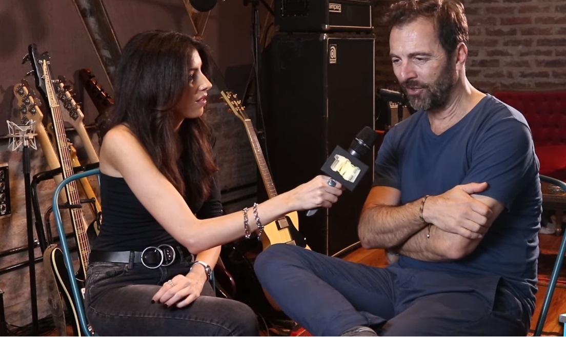 Kevin Johansen: &ldquo;Uno busca mejorarse como persona y el disco tiene mucho de esa b&uacute;squeda&rdquo;