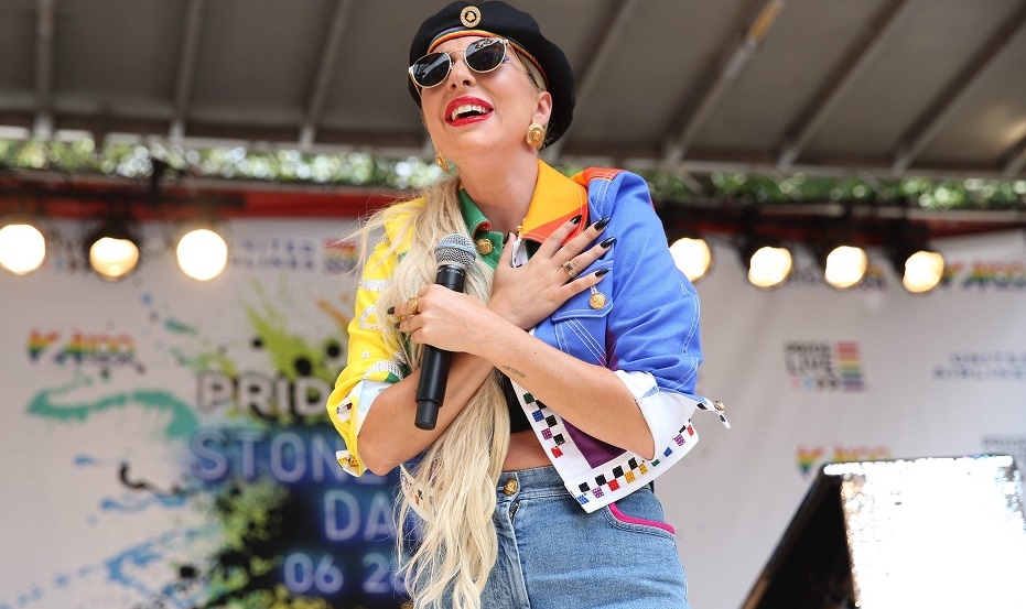 Lady Gaga sorprendi&oacute; en Nueva York durante la conmemoraci&oacute;n de Stonewall