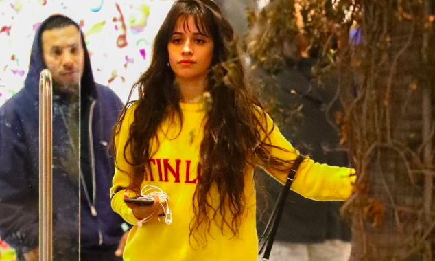 Camila Cabello se est&aacute; preparando para Navidad &iexcl;de compras!