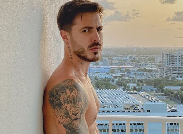 Mir&aacute; en que se inspir&oacute; Llane para su estreno