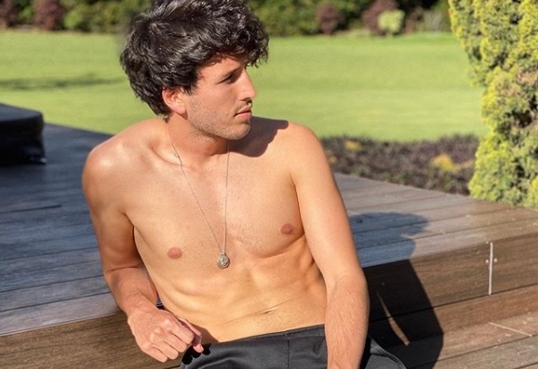 Asi se entretiene Sebasti&aacute;n Yatra en cuarentena