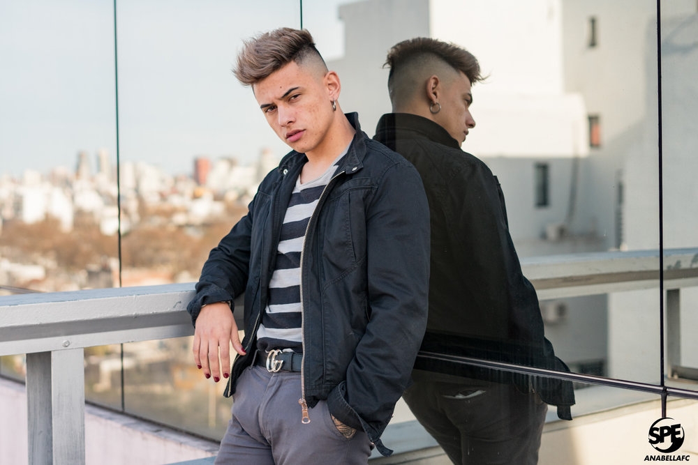 Entrevista a Nax King: "Me gustar&iacute;a mucho meterme al estudio con Travis"