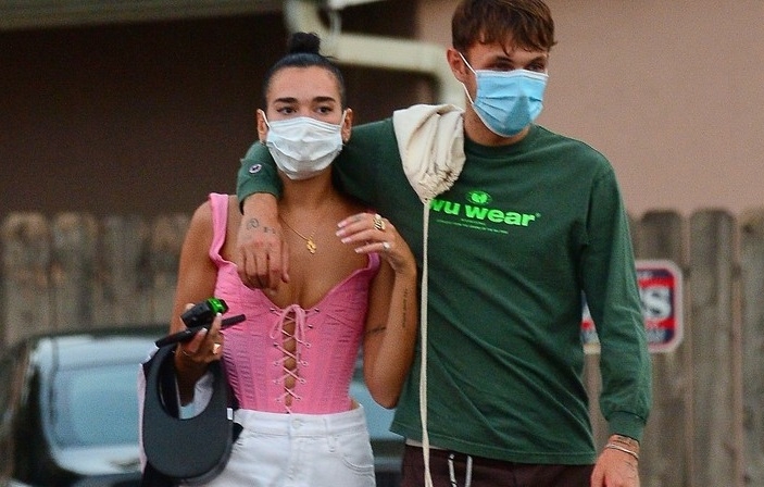 El paseo de Dua Lipa y su novio