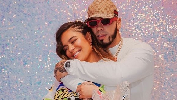 La dulce dedicatoria de Karol G a su novio Anuel