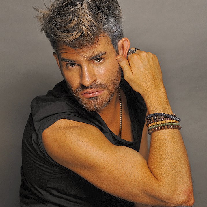 Nick Garnier con TMH: "Quiero escribir canciones que a m&iacute; me den alegr&iacute;a cantarlas"