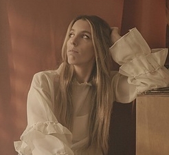 Angie Cadenas en TMH: &ldquo;Se viene mi primer disco&rdquo;