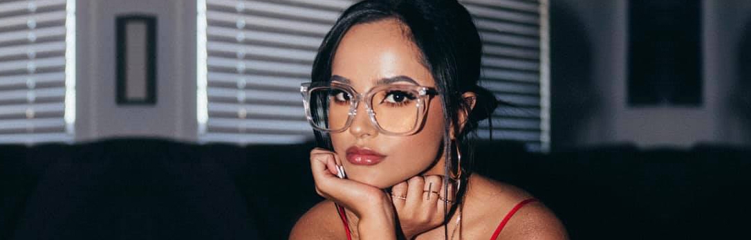 Becky G comparte recuerdos del lugar donde creci&oacute;