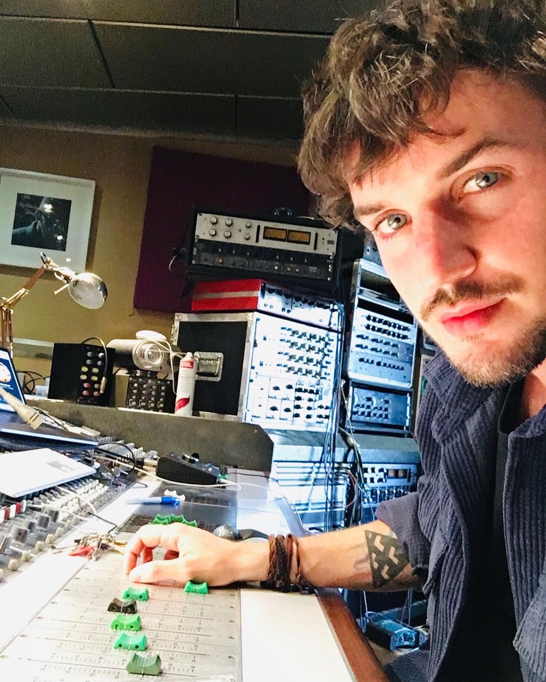 Tomas Crow: &ldquo;Yo siempre estoy componiendo&rdquo;