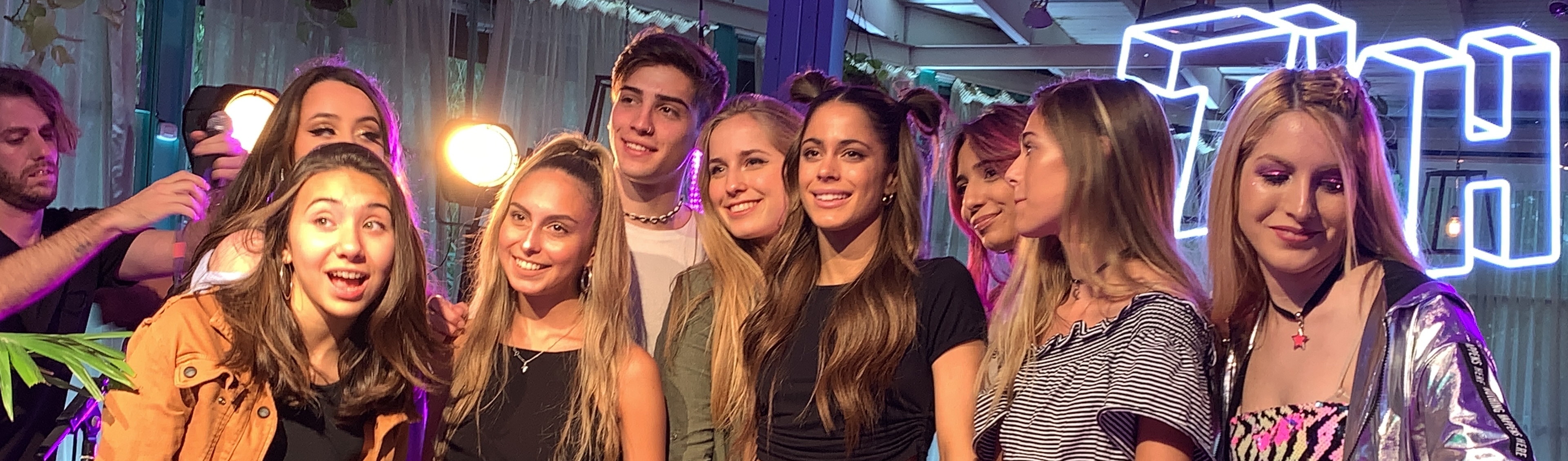 Mira el detr&aacute;s de escena del primer encuentro musical de TikTok &iexcl;con Tini!