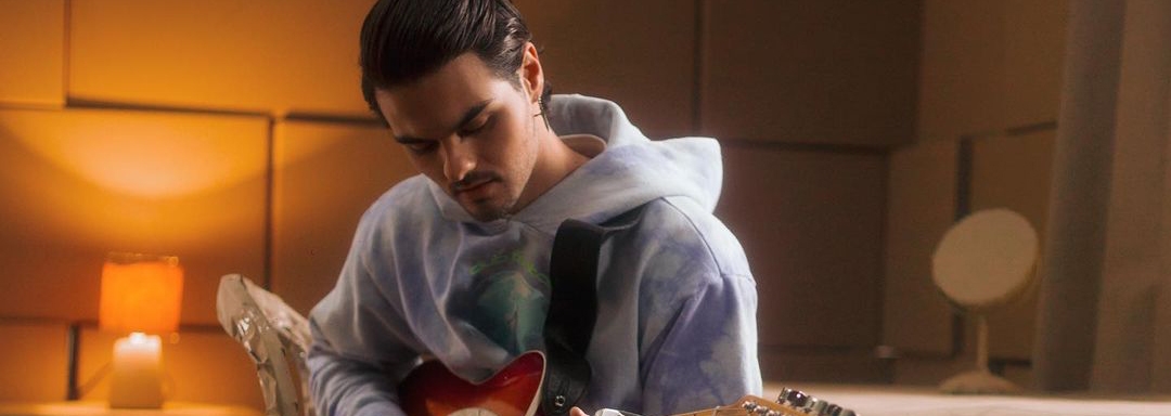 El regalo de Navidad de Abraham Mateo que derriti&oacute; a sus fans