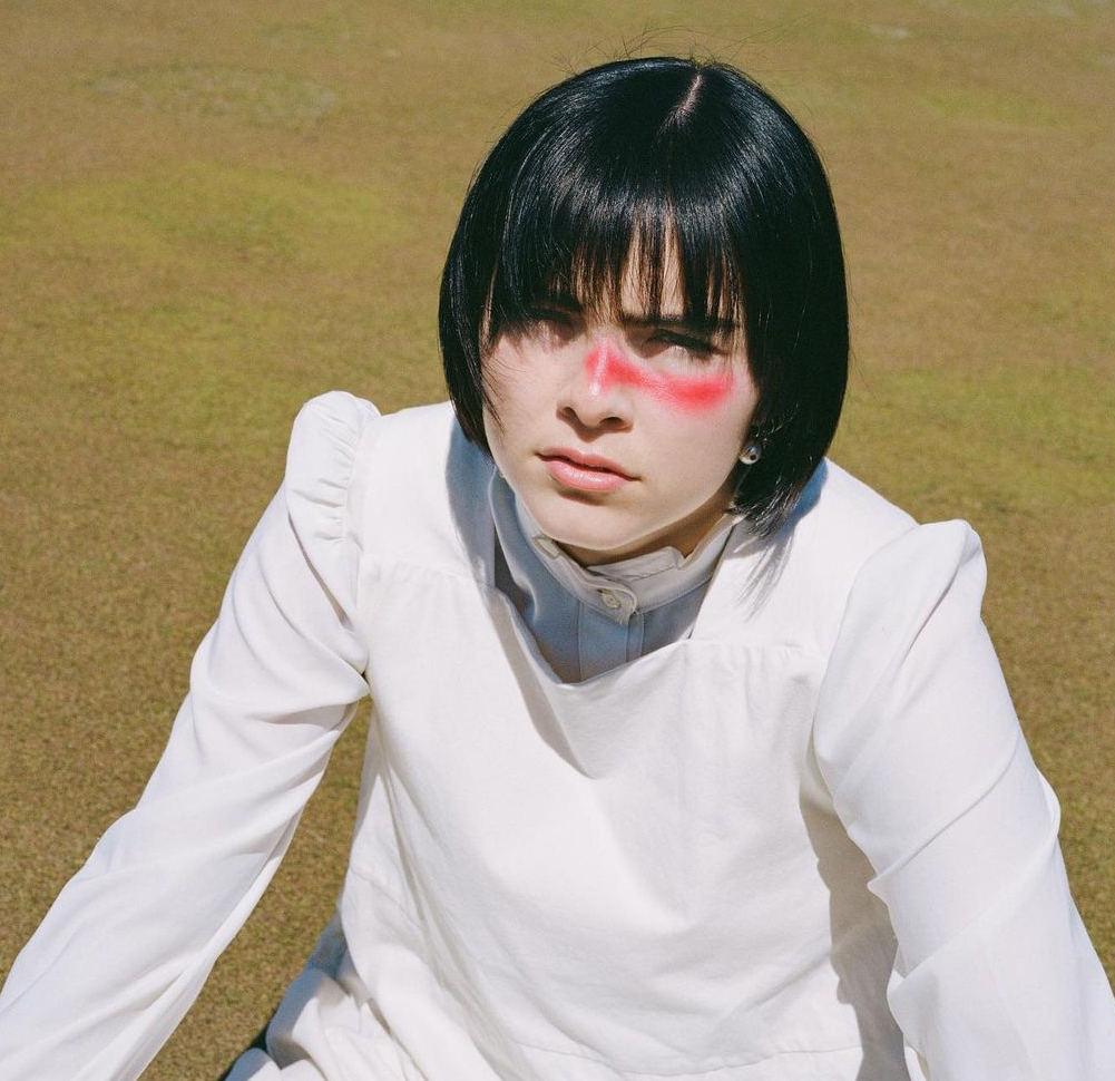 Benee en TMH: "Lo que uno puede pensar que es cool, otro puede pensar que no lo es"